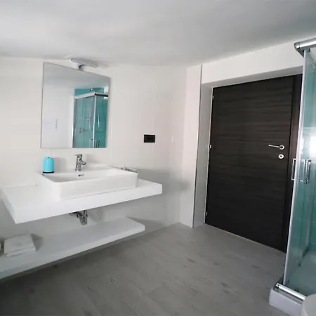 Isoladino Sweet Oda ve Kahvaltı