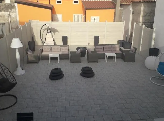 Alojamento de Acomodação e Pequeno-almoço Isoladino Sweet 4*